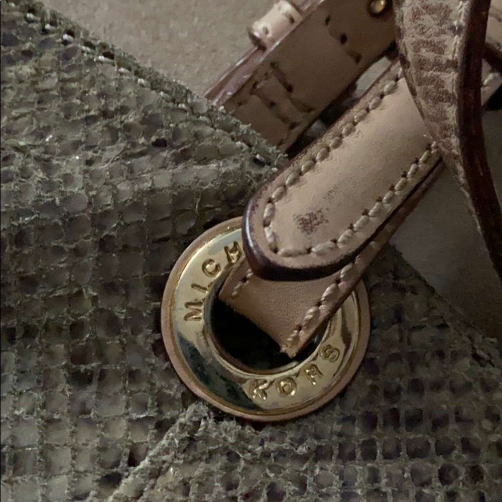 Michael KORS purse snake skin feel - Picture 6 of 12